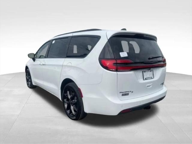 2026 Chrysler Pacifica Limited AWD