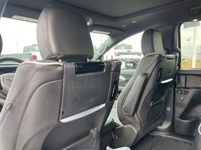 2026 Chrysler Pacifica Limited AWD