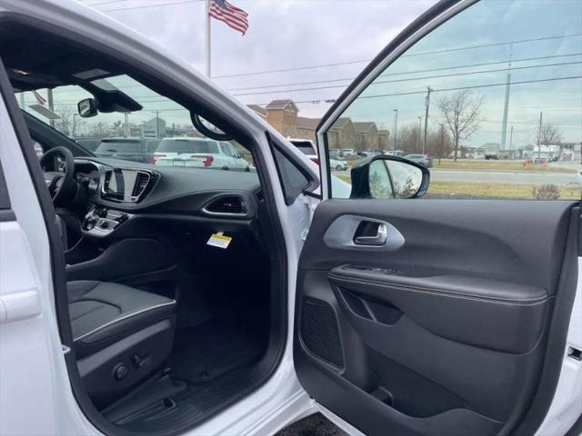 2026 Chrysler Pacifica Limited AWD