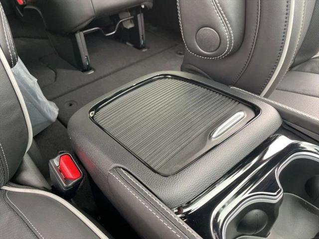 2026 Chrysler Pacifica Limited AWD