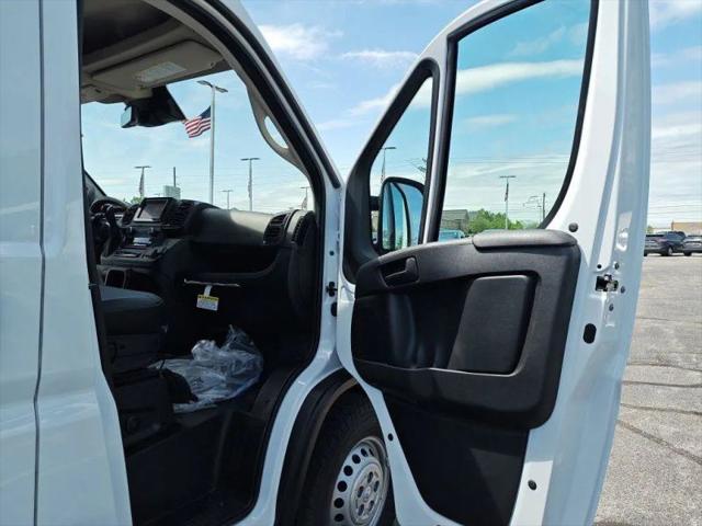 2026 Ram ProMaster Cargo Van Tradesman High Roof 159 WB EXT w/Pass Seat