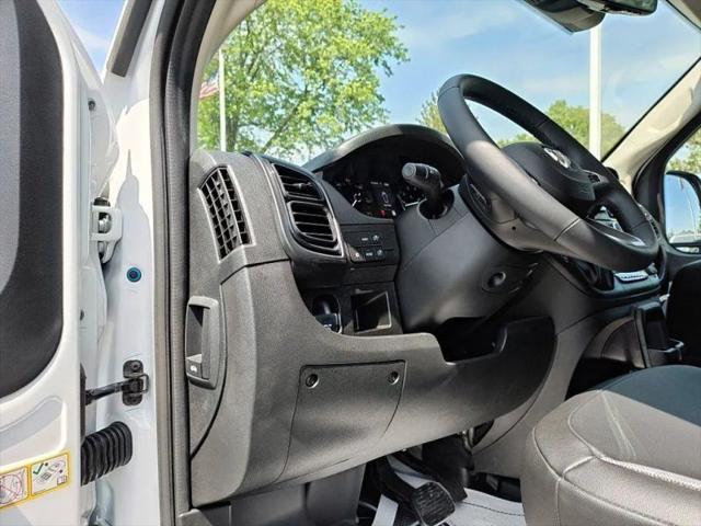 2026 Ram ProMaster Cargo Van Tradesman High Roof 159 WB EXT w/Pass Seat