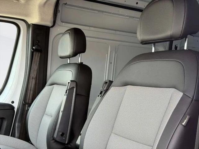 2026 Ram ProMaster Cargo Van Tradesman High Roof 159 WB EXT w/Pass Seat