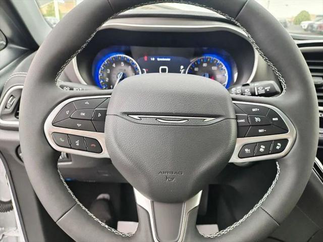 2027 Chrysler Pacifica Select AWD