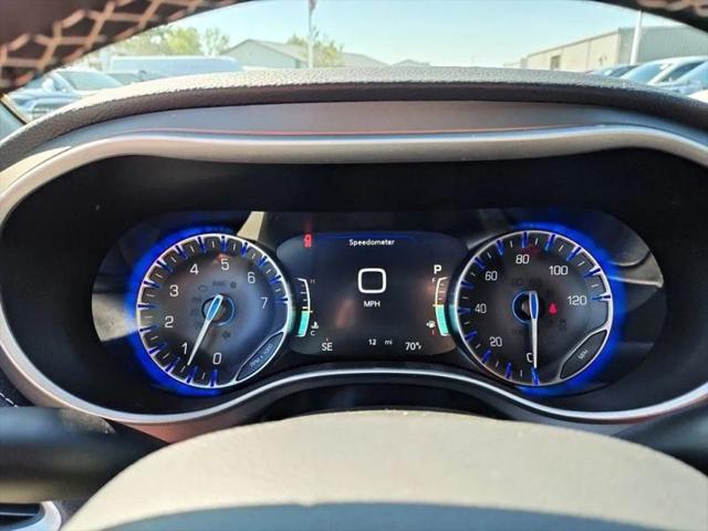 2027 Chrysler Pacifica Select AWD