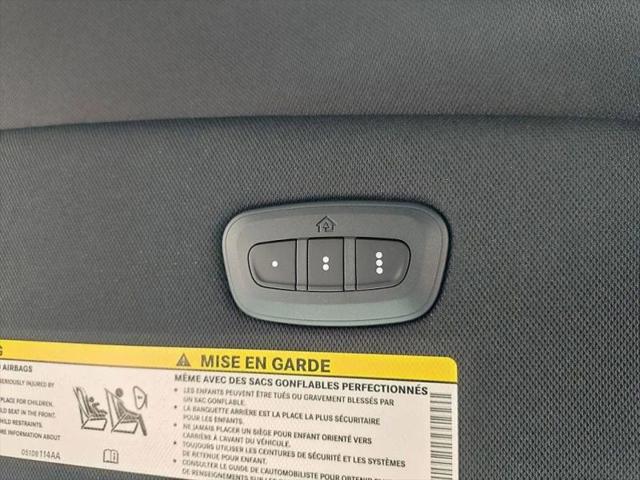 2027 Chrysler Pacifica Select AWD