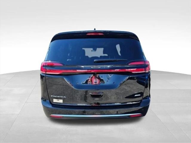 2027 Chrysler Pacifica Select AWD