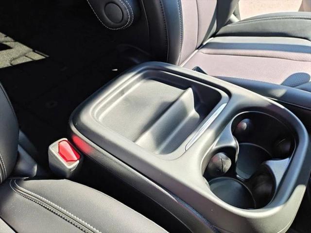 2027 Chrysler Pacifica Select AWD