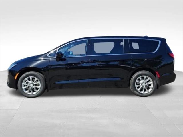 2027 Chrysler Pacifica Select AWD