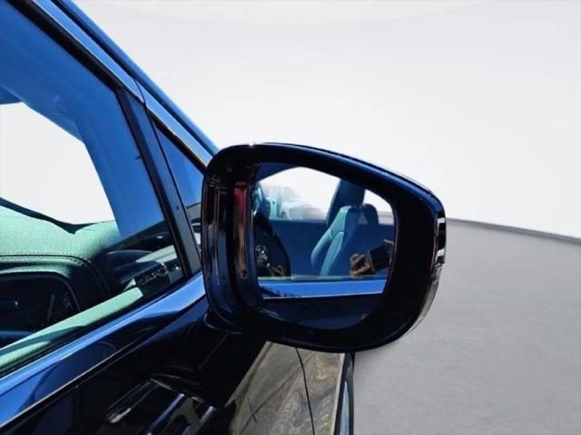 2027 Chrysler Pacifica Select AWD