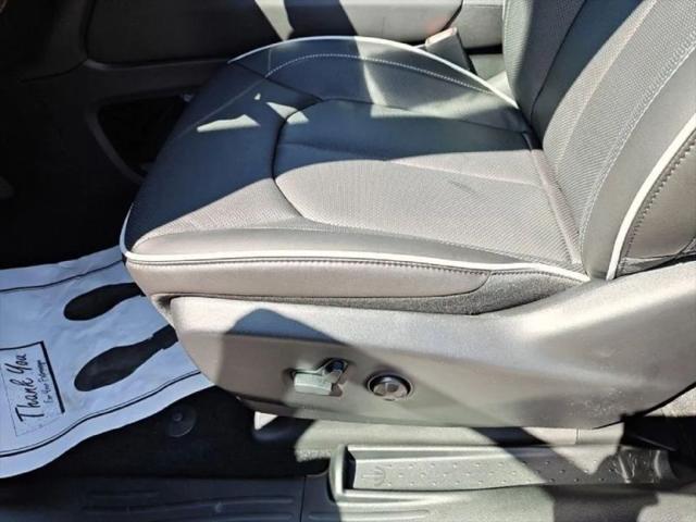 2027 Chrysler Pacifica Limited AWD
