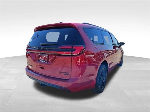 2027 Chrysler Pacifica Limited AWD