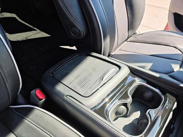 2027 Chrysler Pacifica Limited AWD