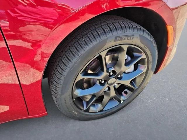 2027 Chrysler Pacifica Limited AWD