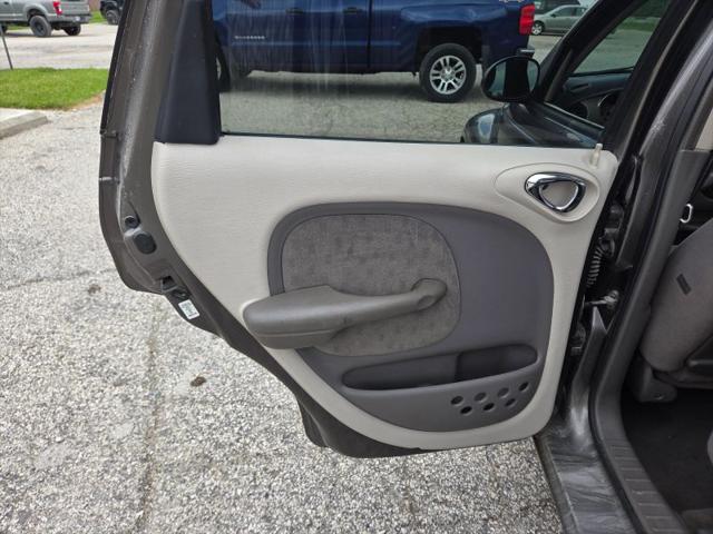 2002 Chrysler PT Cruiser Base