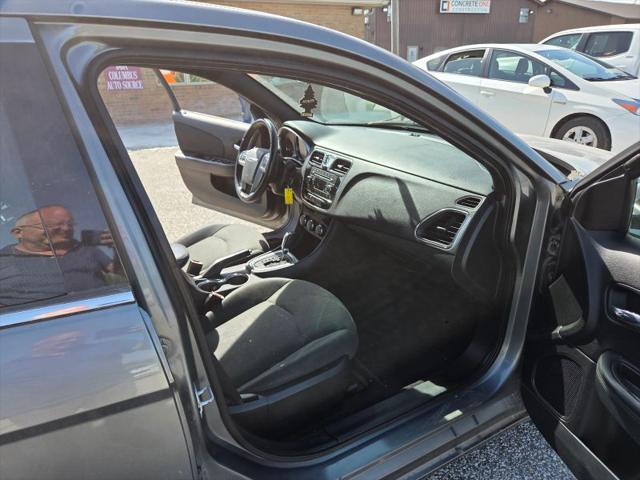 2011 Chrysler 200 Touring