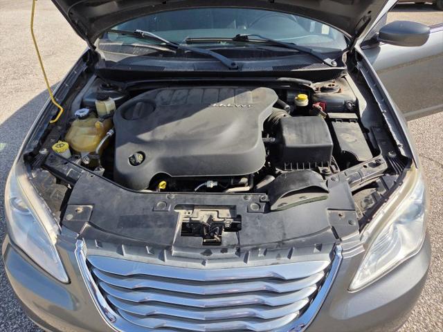 2011 Chrysler 200 Touring