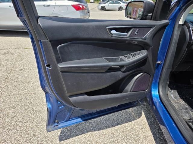2020 Ford Edge SE