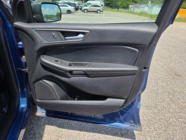 2020 Ford Edge SE