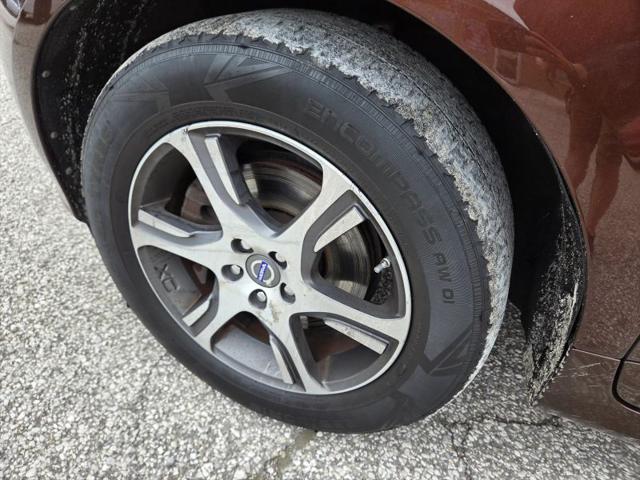 2015 Volvo XC60 T6 Premier Plus
