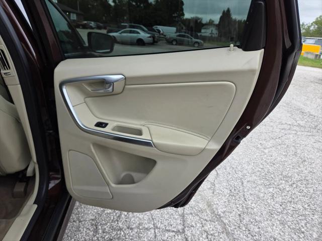 2015 Volvo XC60 T6 Premier Plus