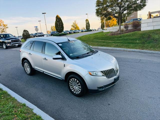 2013 Lincoln MKX Base