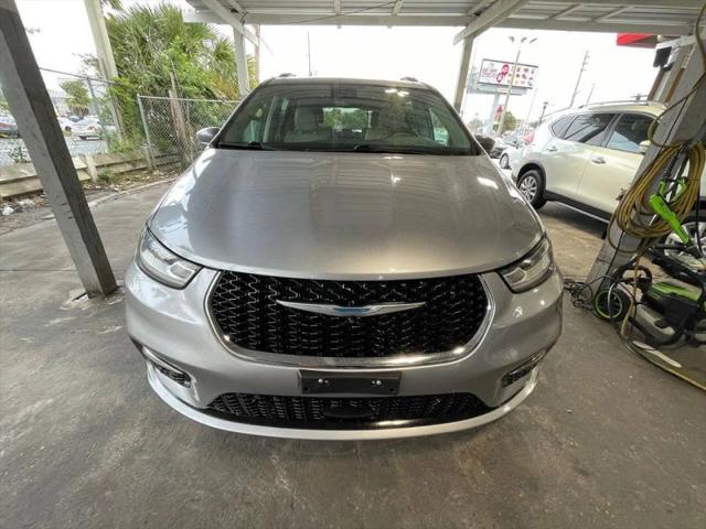 2021 Chrysler Pacifica Hybrid Touring L for sale in Orlando, FL
