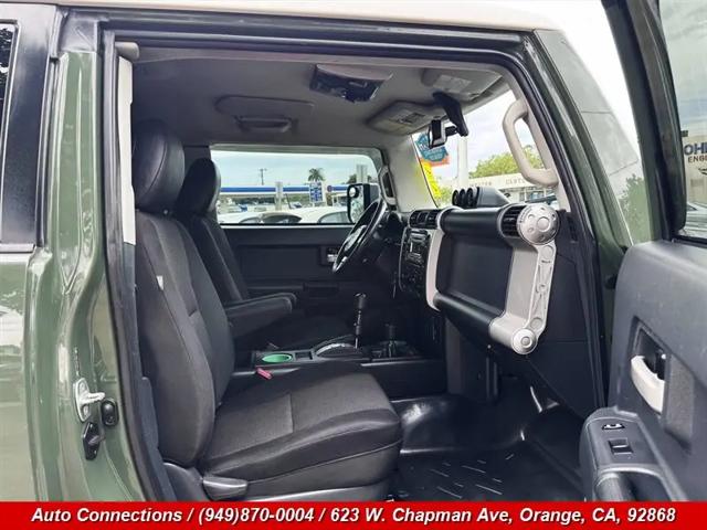 2013 Toyota FJ Cruiser Base
