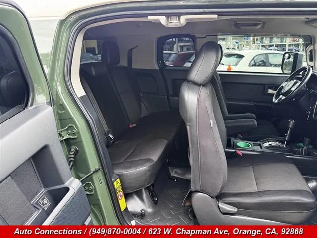 2013 Toyota FJ Cruiser Base