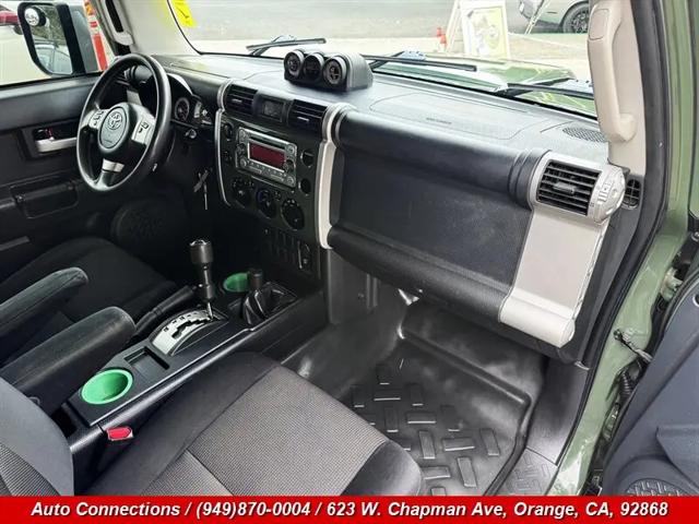 2013 Toyota FJ Cruiser Base