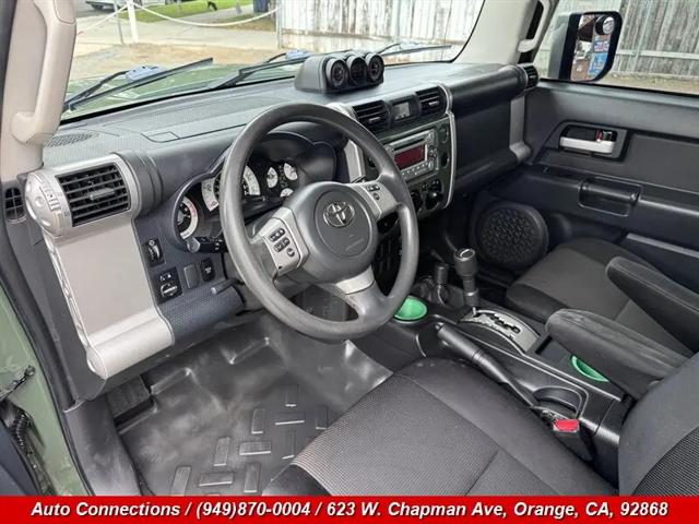 2013 Toyota FJ Cruiser Base