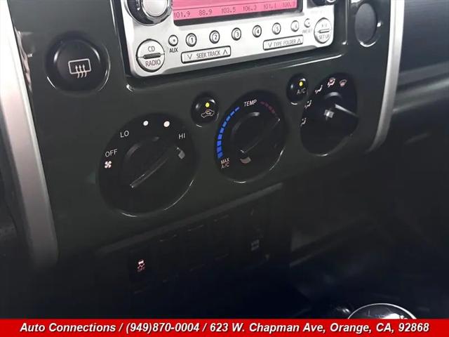 2013 Toyota FJ Cruiser Base