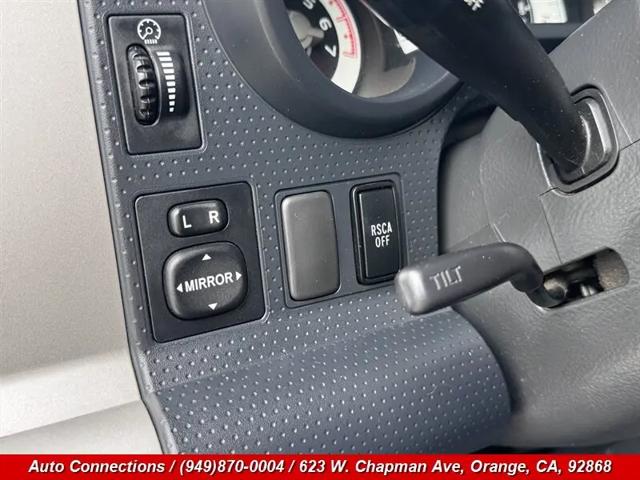 2013 Toyota FJ Cruiser Base