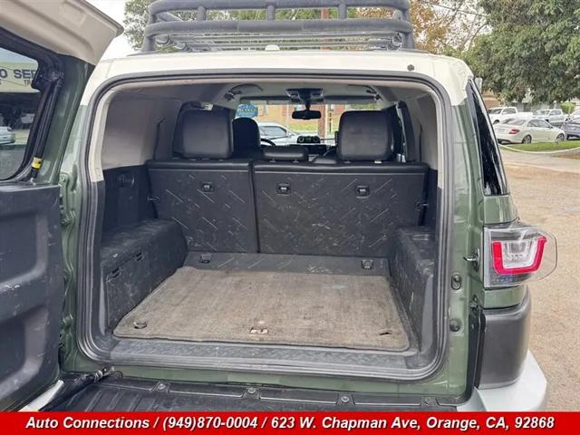 2013 Toyota FJ Cruiser Base