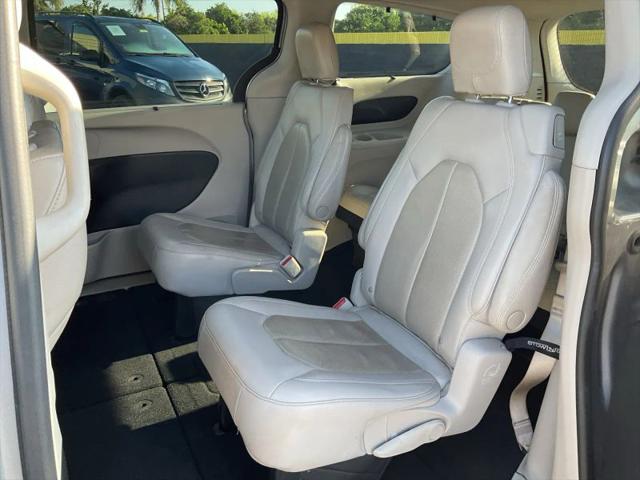 2021 Chrysler Pacifica Touring L