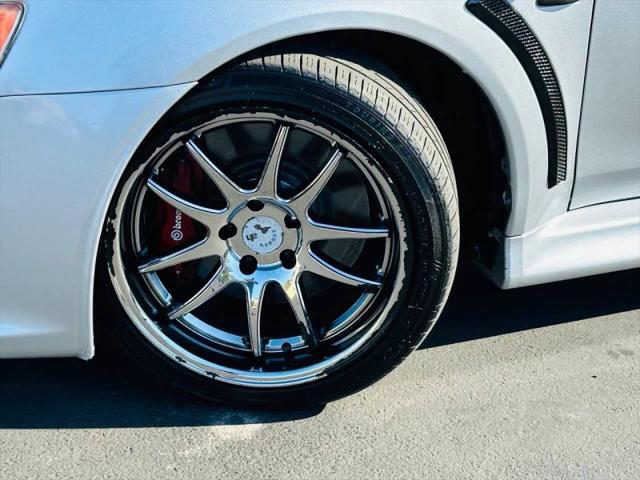 2011 Mitsubishi Lancer Evolution MR