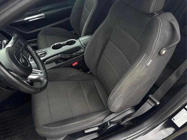 2016 Ford Mustang V6