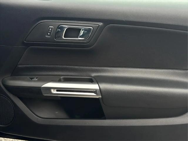 2016 Ford Mustang V6