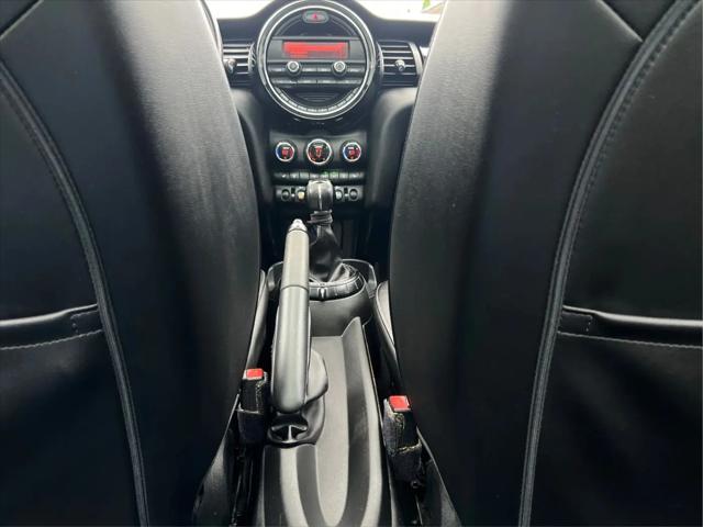2015 MINI Hardtop Cooper