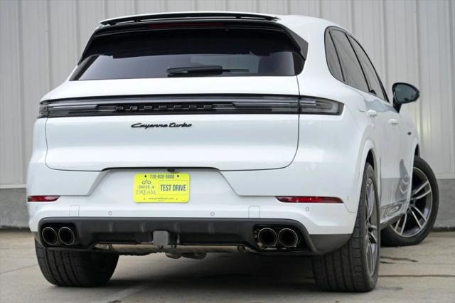 2024 Porsche Cayenne E-Hybrid Turbo