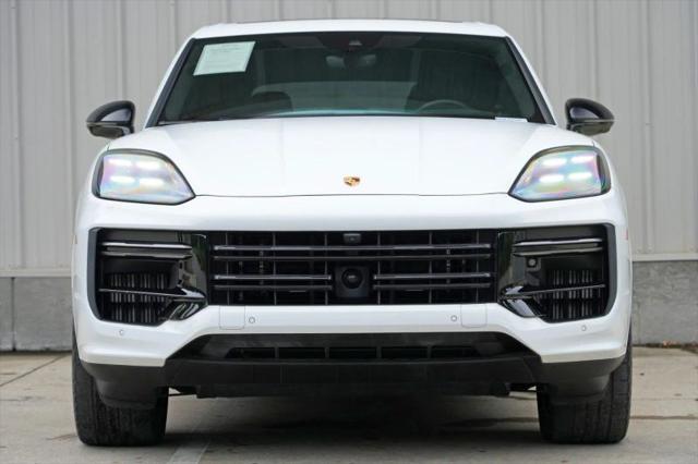 2024 Porsche Cayenne E-Hybrid Turbo