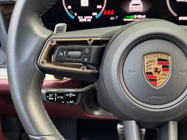 2024 Porsche Cayenne E-Hybrid Turbo