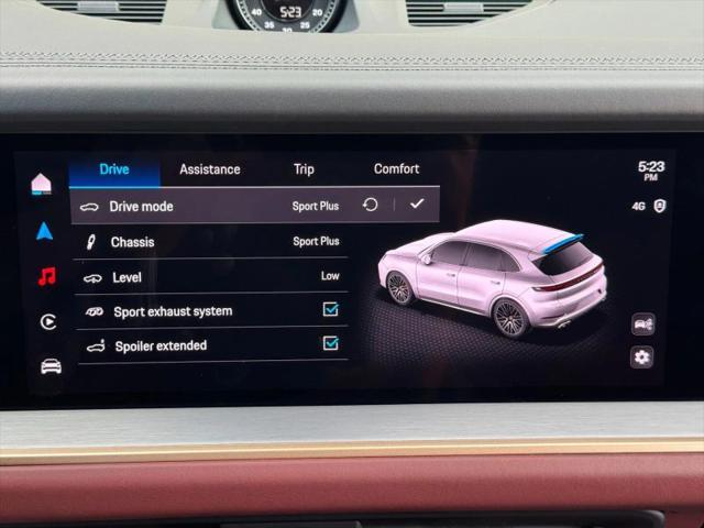 2024 Porsche Cayenne E-Hybrid Turbo