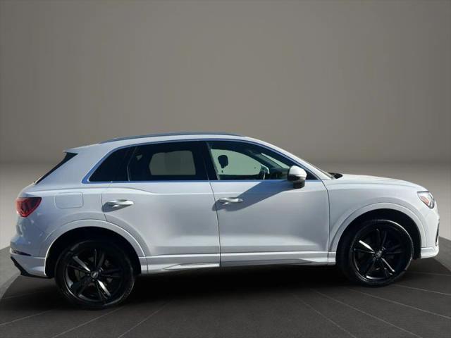 2020 Audi Q3 Premium Plus 45 TFSI S line quattro Tiptronic
