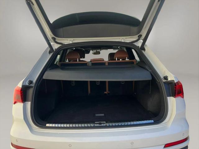 2020 Audi Q3 Premium Plus 45 TFSI S line quattro Tiptronic