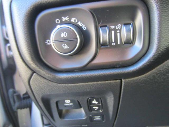 2025 Ram 1500 Laramie Crew Cab 4x4 57 Box