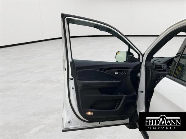 2021 Honda Pilot AWD Black Edition