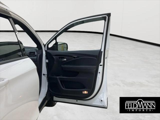 2021 Honda Pilot AWD Black Edition