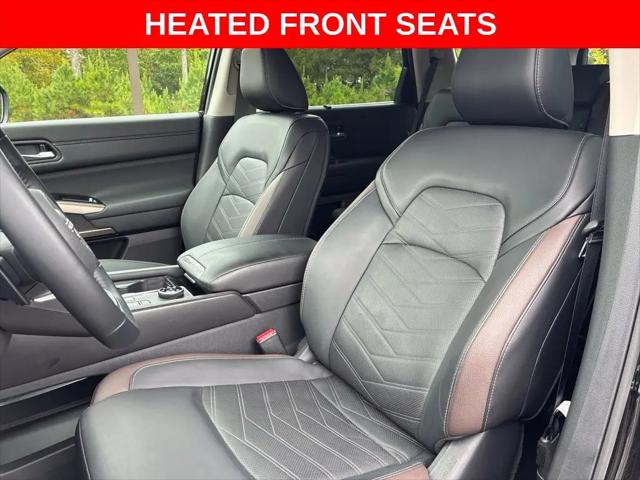 2025 Nissan Pathfinder Platinum 4WD