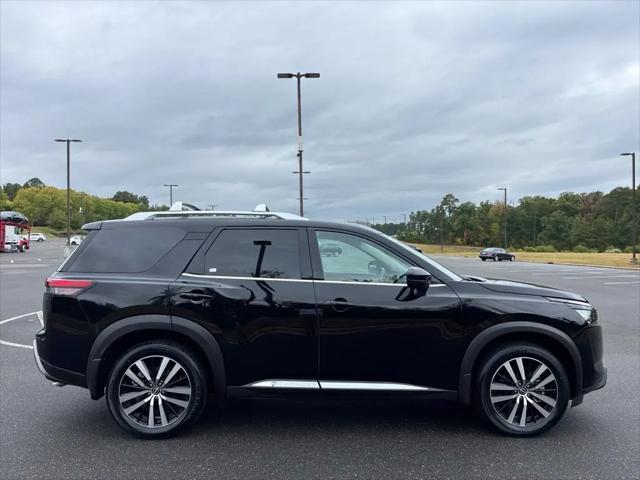 2025 Nissan Pathfinder Platinum 4WD